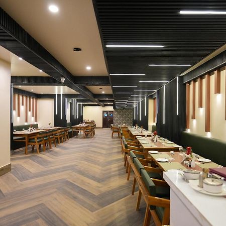 Hotel Pavitra Purnia Экстерьер фото